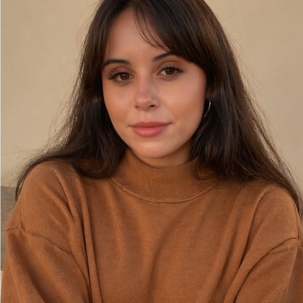 Meet your Posher, Yaneth